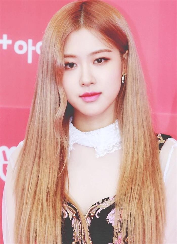 朴彩英ROSÉ