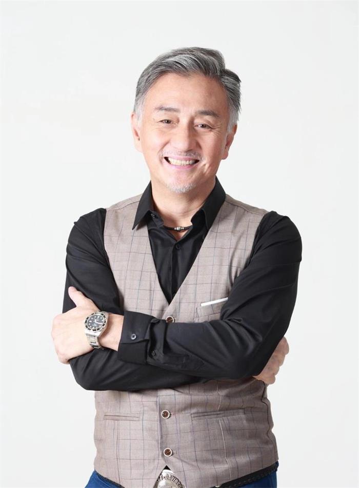 吴岱融