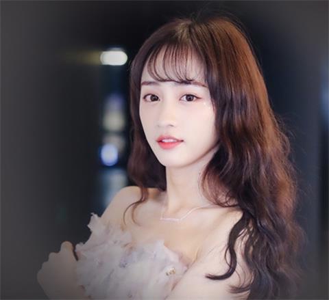 黄婷婷